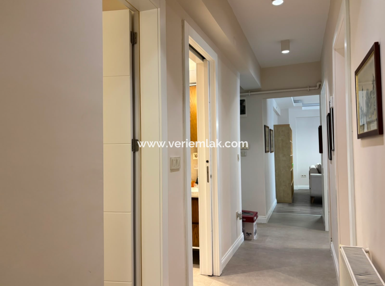 Karşıyaka  Demirköprüde 3+1 Lüks Eşyalı Otoparklı Kiralık Daire!