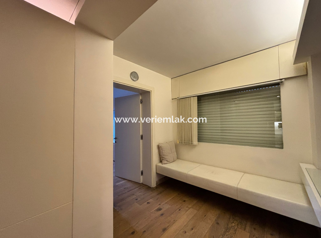 Alsancak Libasın Sokağında 1+1 70M2  Panjurlu Konsept Kiralık Daire