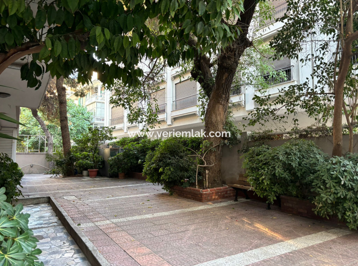 Alsancak Libasın Sokağında 1+1 70M2  Panjurlu Konsept Kiralık Daire