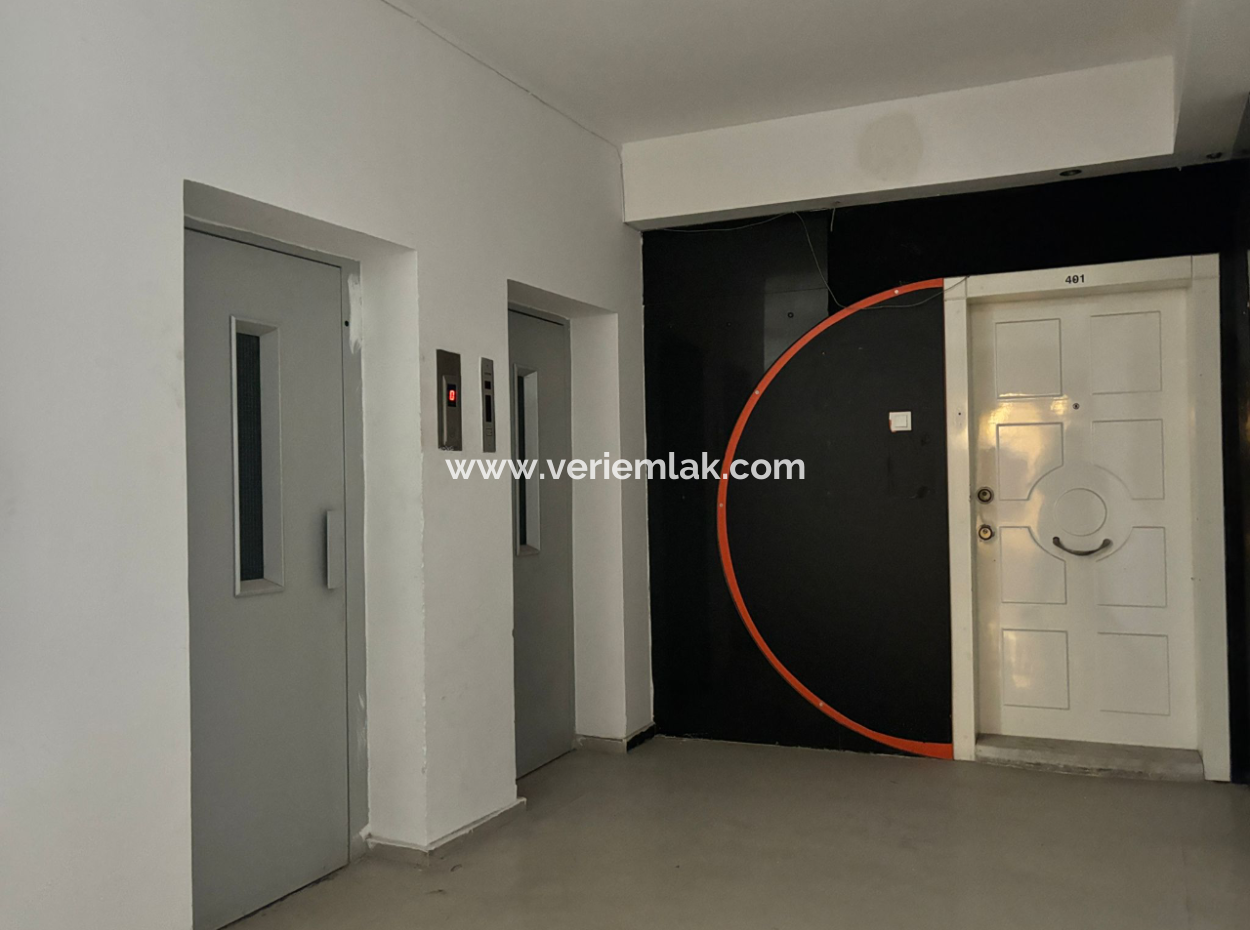 Alsancak Cumhuriyet Meydanı 4.Kat Tadilatlı Kiralık Ofıs/Iş Yeri