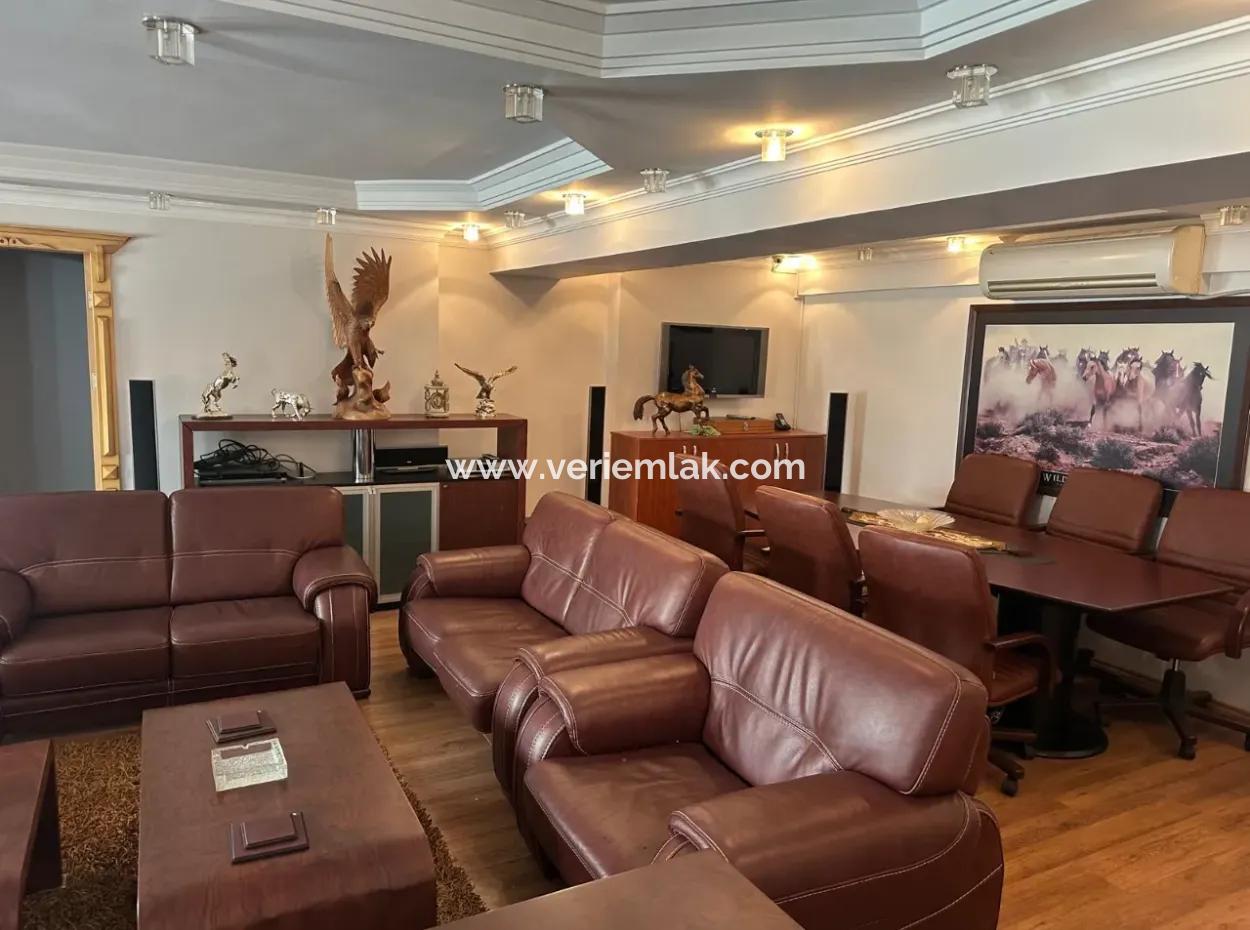 İzmir Çankaya Yeni Asır İş Merkezinde Kiralık Full Eşyalı Ofis