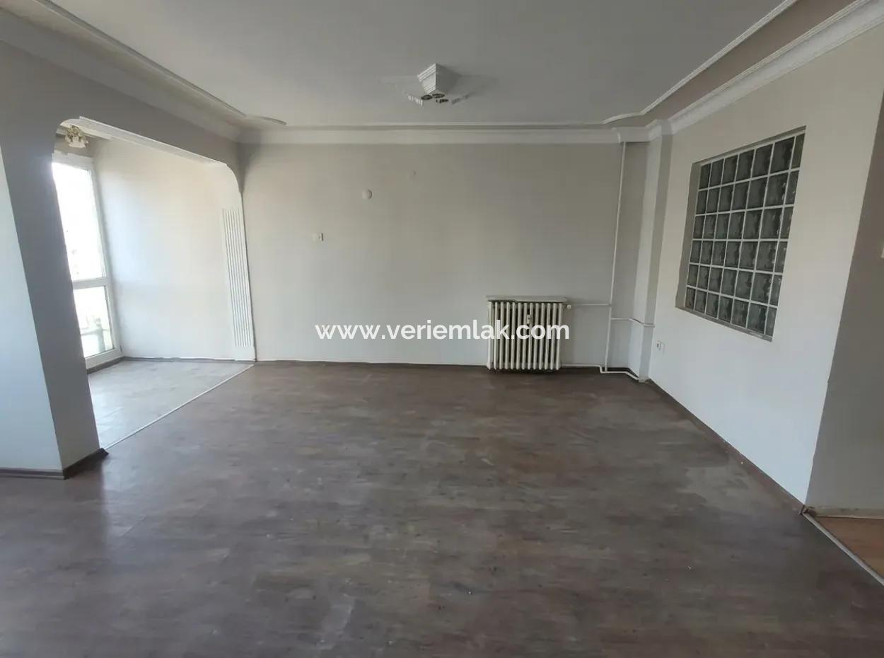 Alsancak Talatpaşa Bulvarı Üzerinde Kiralık 4+1 Çatı Dubleksi