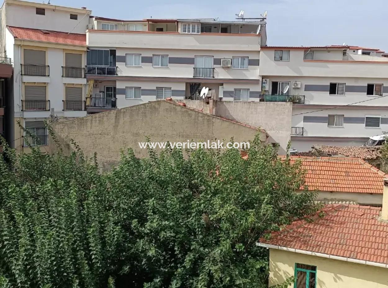 Seferihisar Hıdırlık’ta Şehir Merkezinde 3+1 Geniş Ve Ferah Dubleks Daire