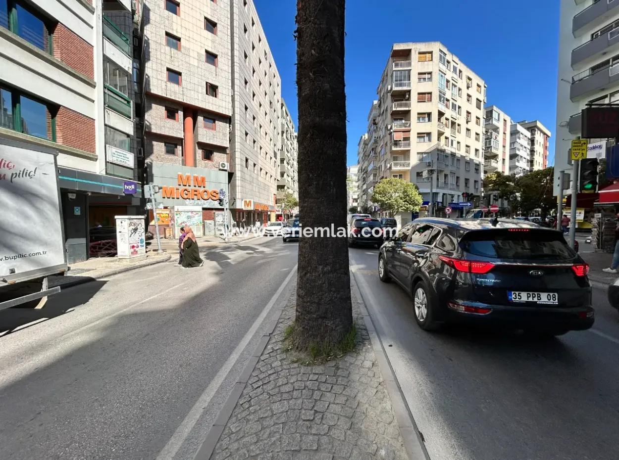 Talatpaşa Bulvarında, Migros Karşısında Kiralık 100M2 2+1 Ofis
