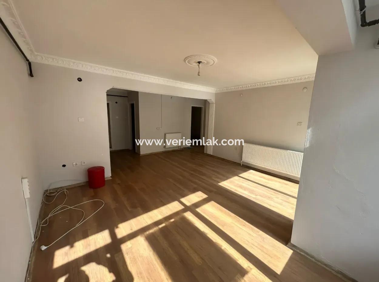 Kahramanlar Fuar Yakını Doğalgazlı Kiralık Temiz 2+1 90M2 Daire