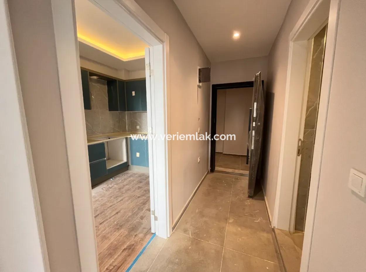 Seferihisar Merkezde Kiralık 1+1 Daire