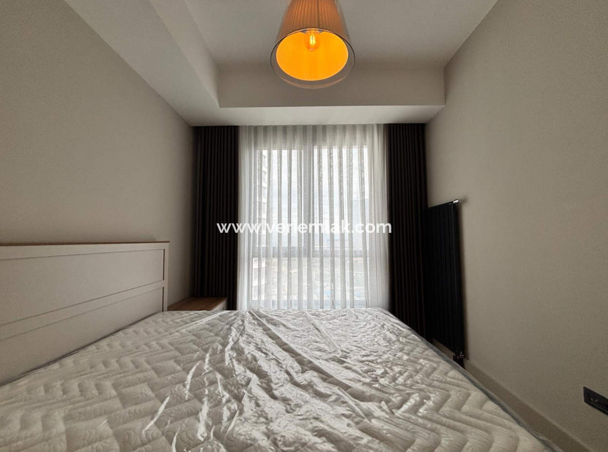 Alsancak Evora Proje 19.Kat 1+1 Sıfır Eşyalı Kiralık Köşe Daire!