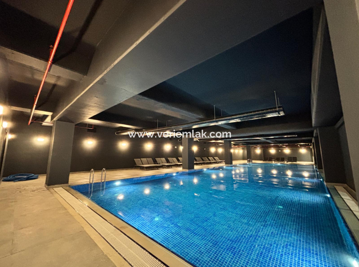 Alsancak Evora Proje 19.Kat 1+1 Sıfır Eşyalı Kiralık Köşe Daire!