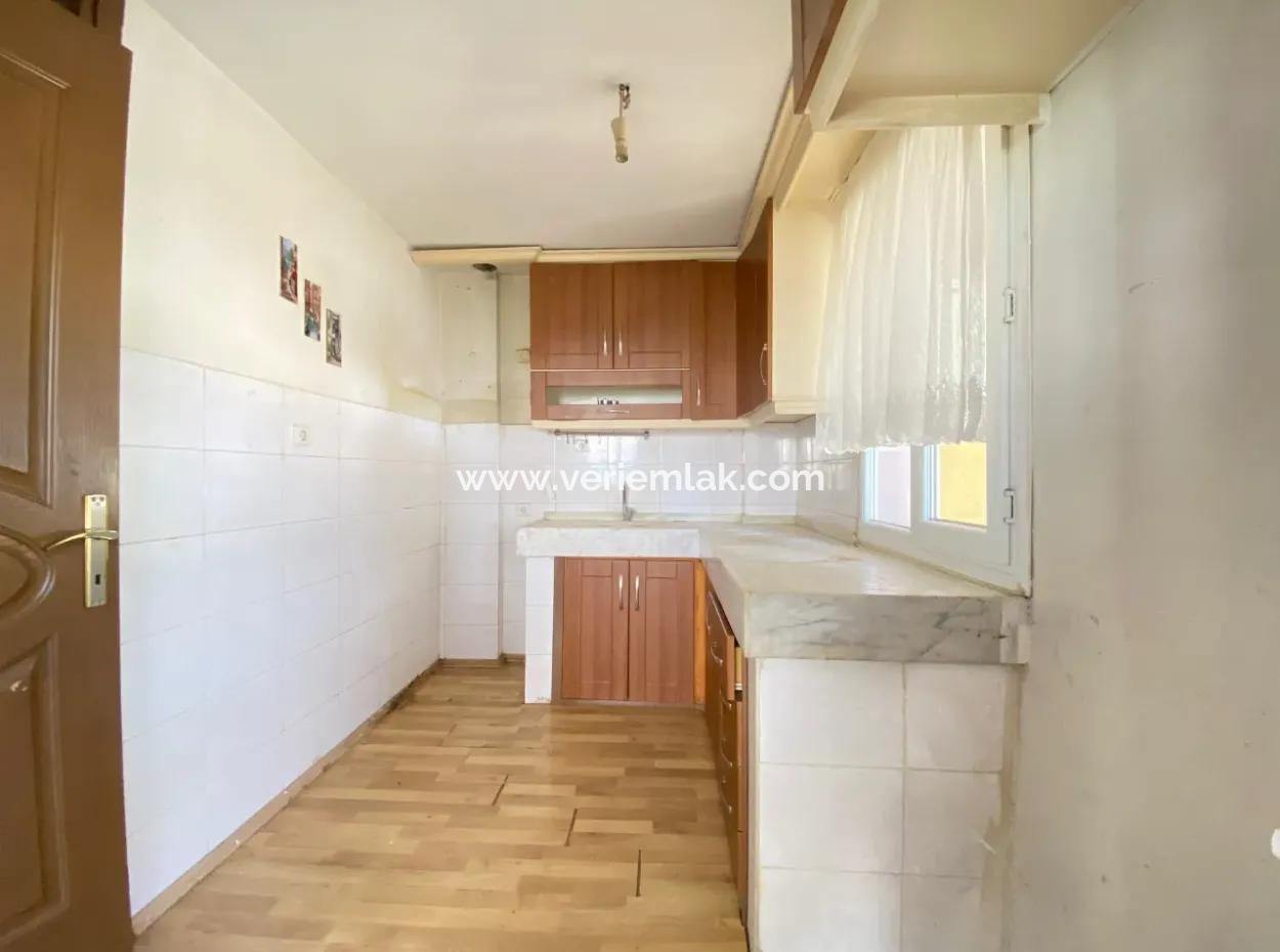 Sığacık Marinaya 150M, Trıplex, Bahçeli Satılık Villa