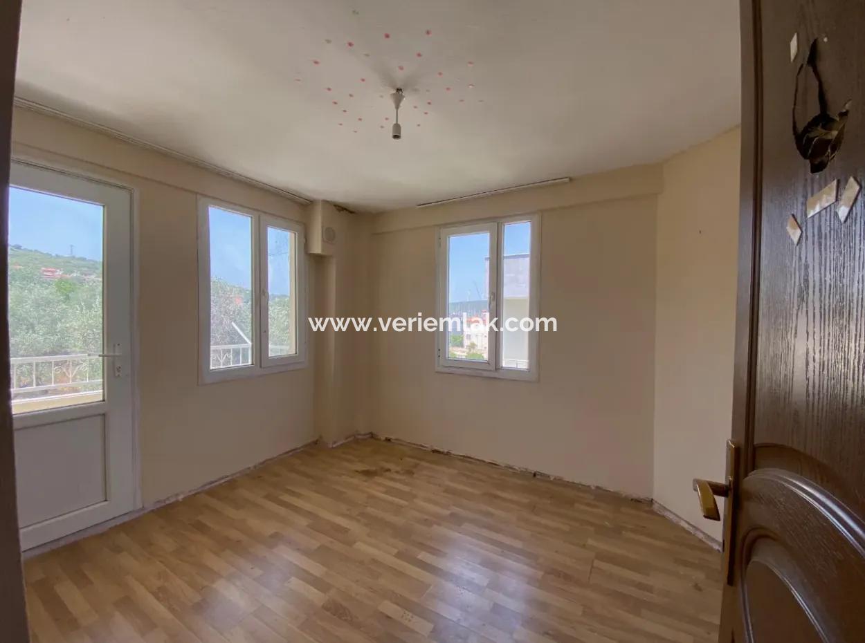 Sığacık Marinaya 150M, Trıplex, Bahçeli Satılık Villa