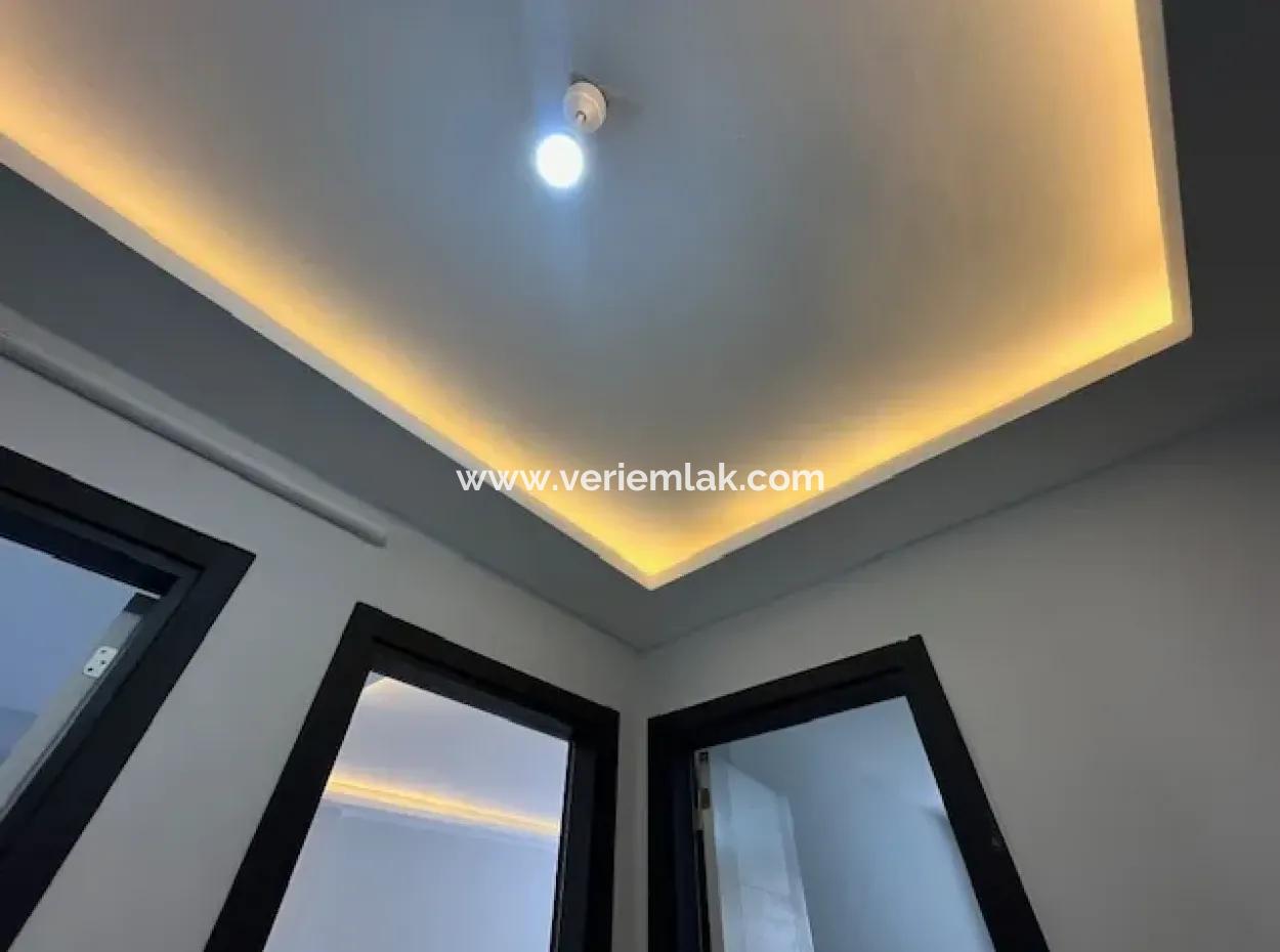 Seferihisar Hıdırlık Mahallesinde 2+1 Satılık Sıfır Daire