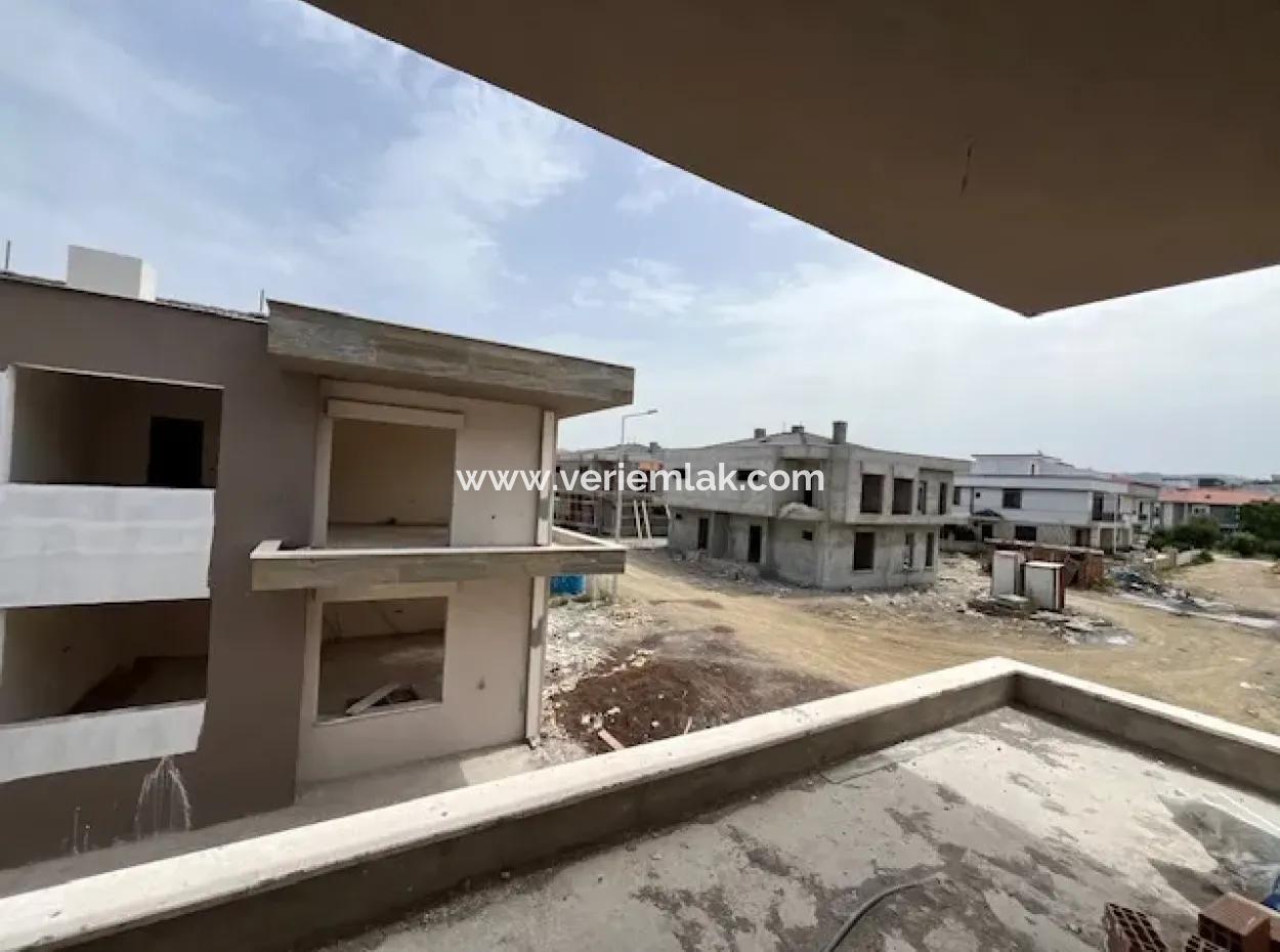 Seferihisar Megavizyon'da 4+1 Sıfır Villa