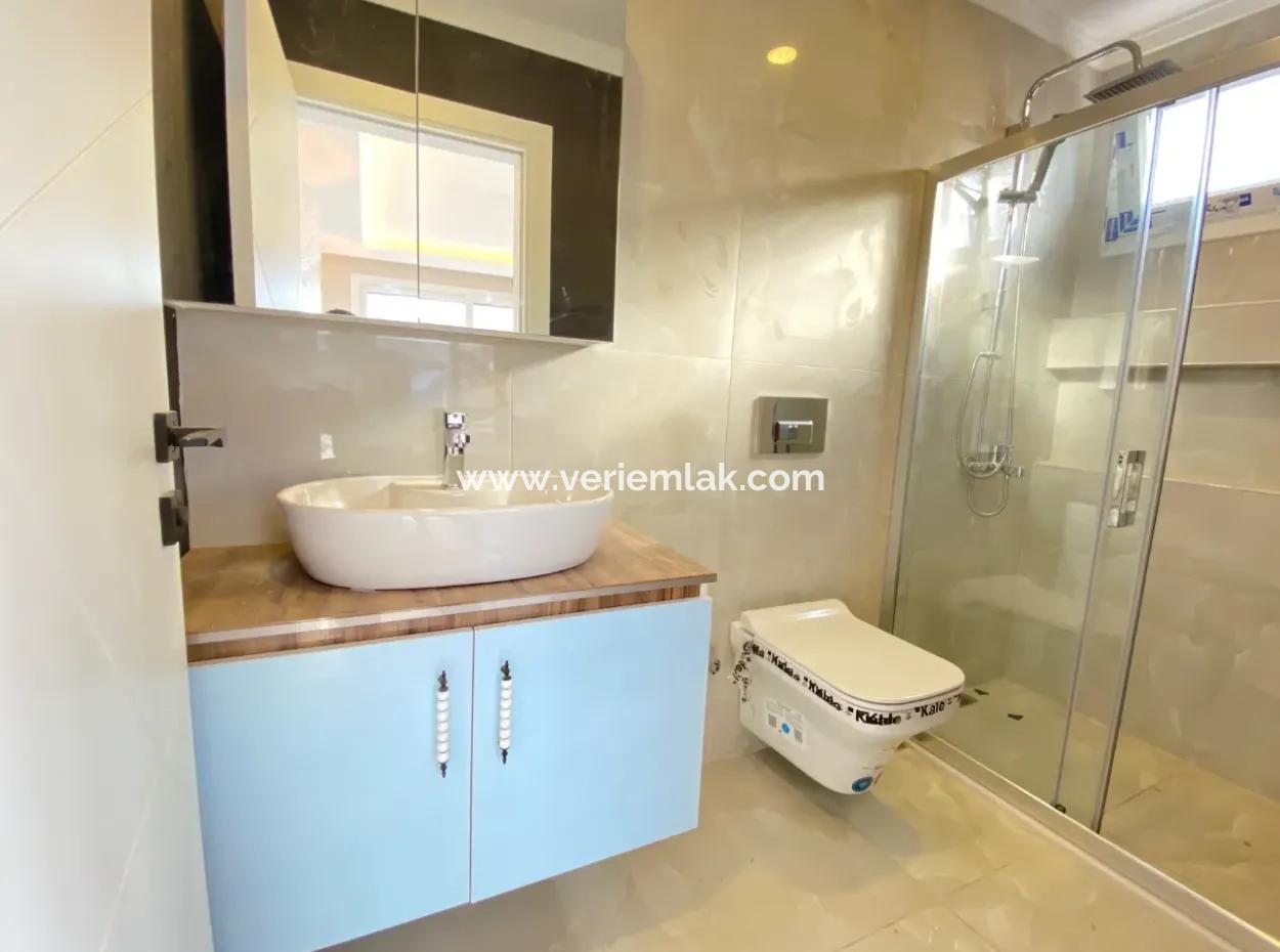 Doğanbey'de 3+1 Bahçe Nizamlı Satılık Lüks Villa