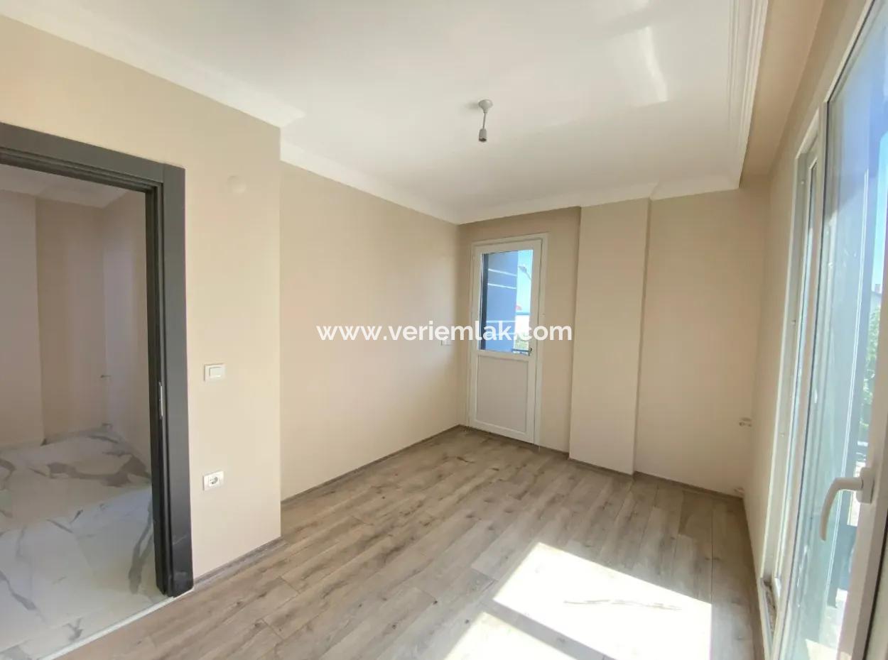 Doğanbeyde Site İçerisinde Deniz Ve Doğa Manzaralı Satılık Triplex Villa