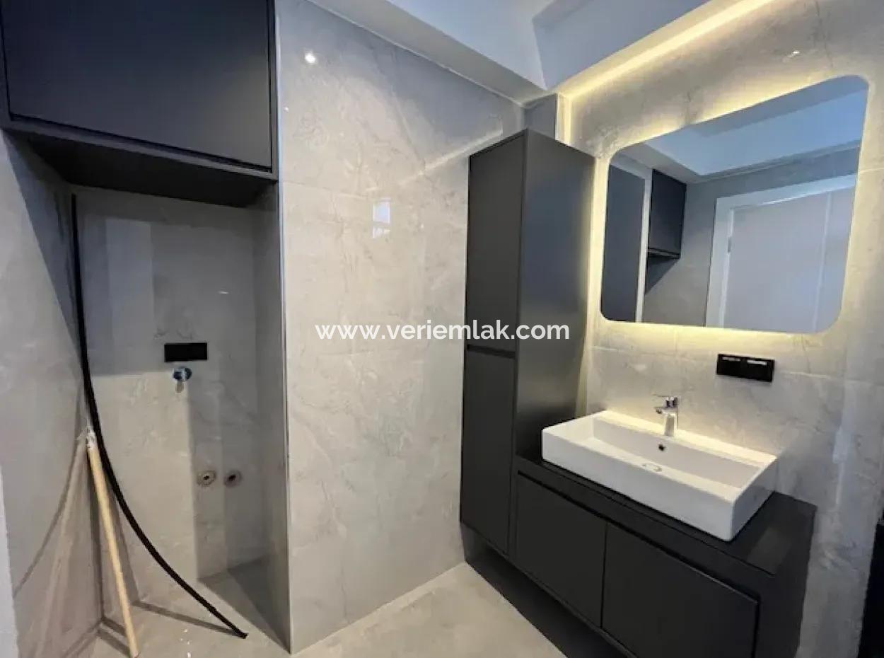 Seferihisar Villalar Bölgesinde, Kış Bahçeli, Emsalsiz Lüks Villa