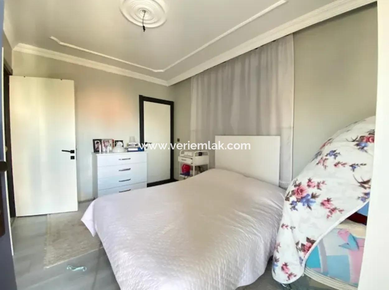 Seferihisar Doğanbeyde 3+1, Bahçeli Satılık Villa