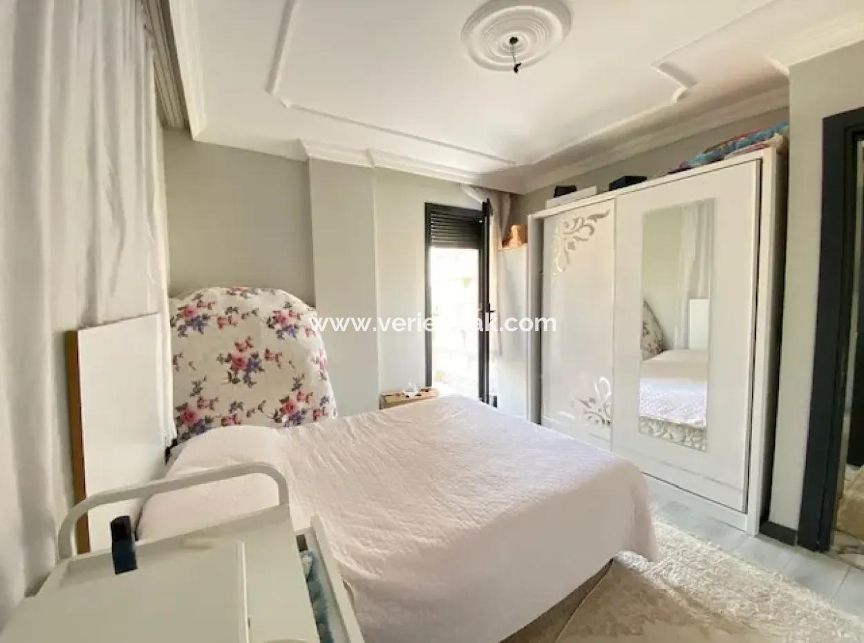 Seferihisar Doğanbeyde 3+1, Bahçeli Satılık Villa