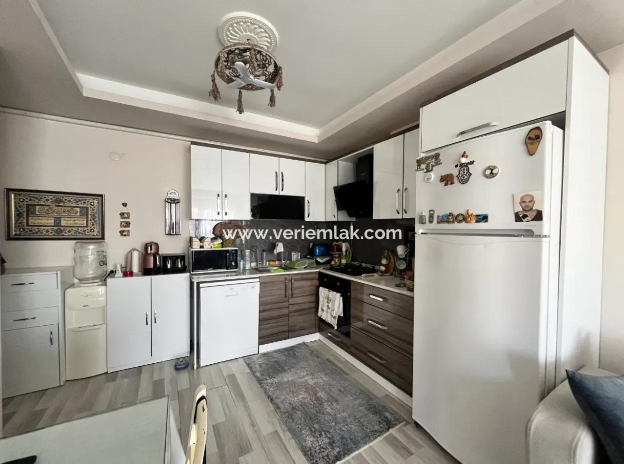 Seferihisar Adliyesi Yakınında 5+1, 240M2 Çift Teraslı Dubleks Daire