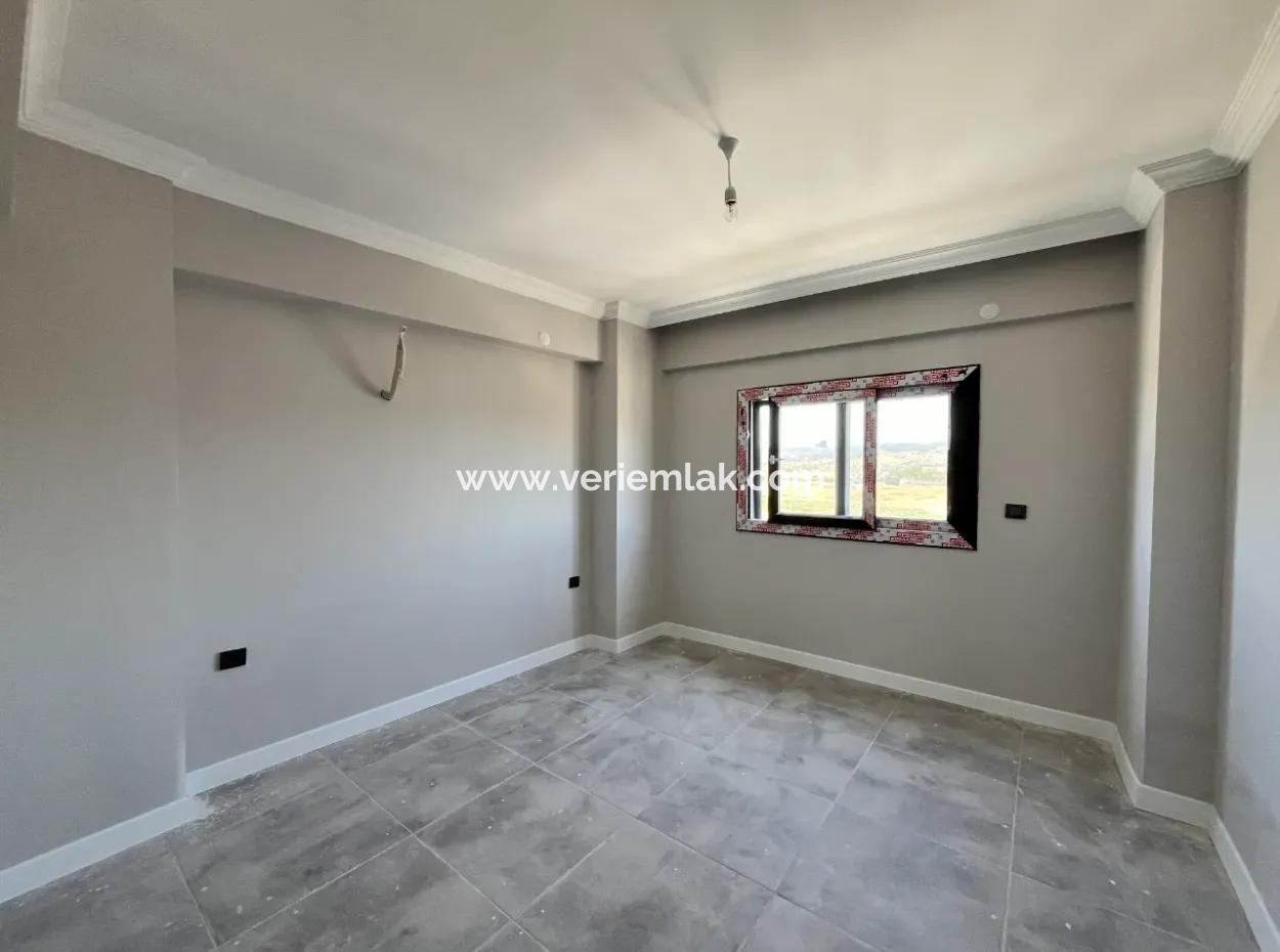 Seferihisar Düzce'de Villalar Bölgesinde 3+2 Sıfır Villa