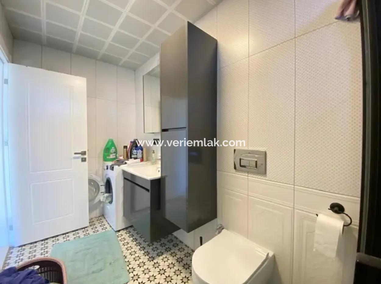 Seferihisar Akarcada Sahile 150 Metre, 3+1 Teraslı Satılık Dubleks Villa