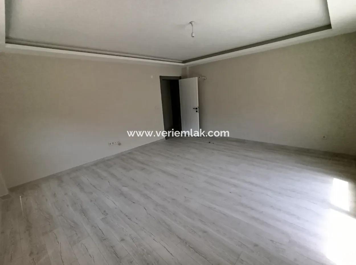 Gözsüzler'de Yatırım Fırsatı: Modern Ve Ferah 2+1 Daire!