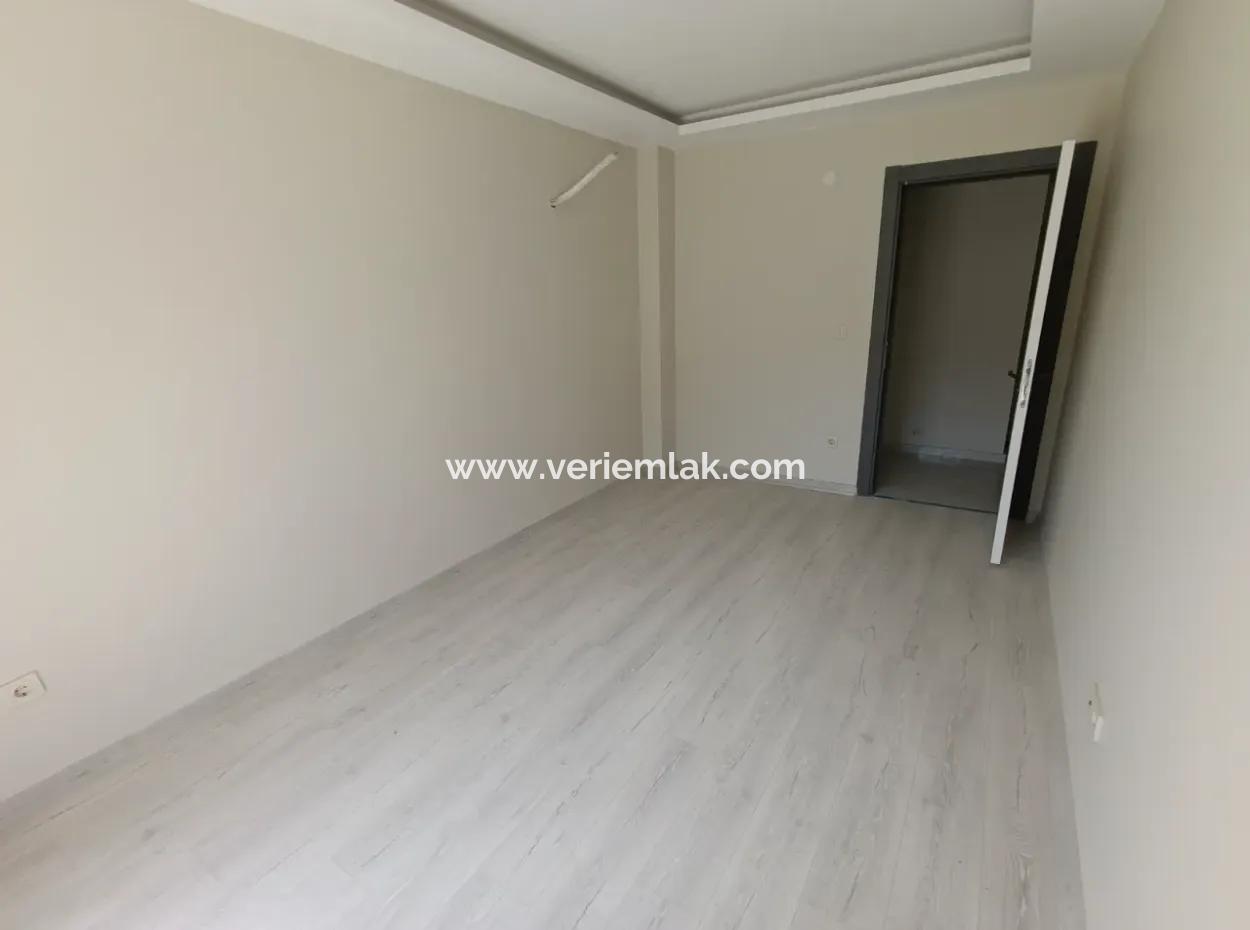 Gözsüzler'de Yatırım Fırsatı: Modern Ve Ferah 2+1 Daire!