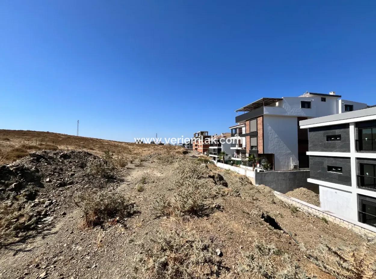 Bahçeşehir'e Komşu Villa İmarlı Arsa