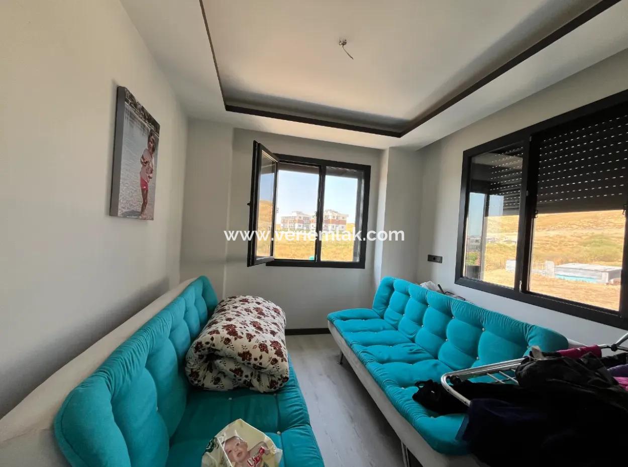 Seferihisar Çolak İbrahim Bey Mahallesi'nde Eşsiz Satılık Villa!