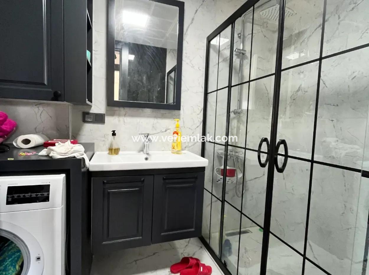 Seferihisar Çolak İbrahim Bey Mahallesi'nde Eşsiz Satılık Villa!