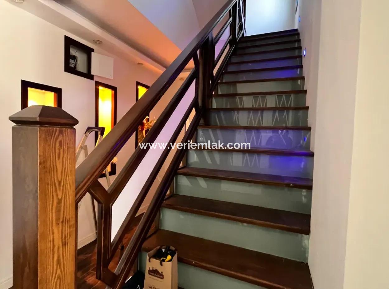 Yeşilkent Sitesi'nde Satılık Müstakil Köşk/Villa