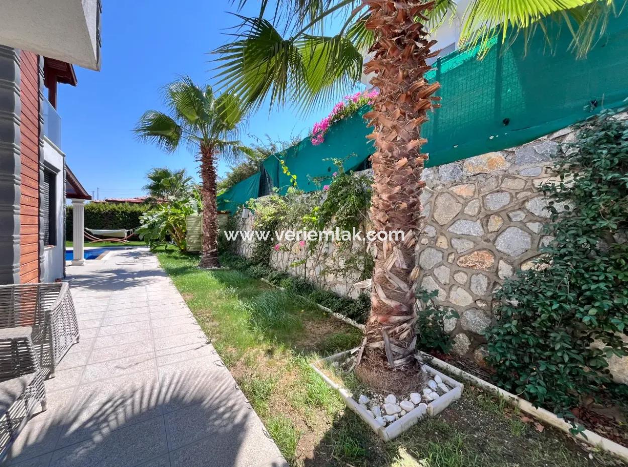 Yeşilkent Sitesi'nde Satılık Müstakil Köşk/Villa