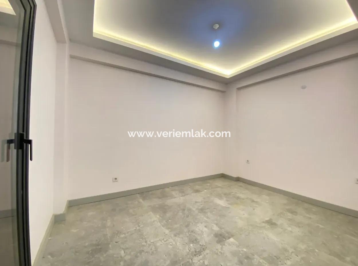 Seferihisar Akarca'da Havuzlu, Bahçeli Müstakil Satılık 4+1 Villa