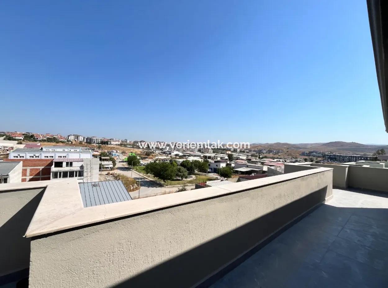 Gözsüzler'de Yatırım Fırsatı: Köşe Konumlu, Teraslı, Modern Satılık Daire