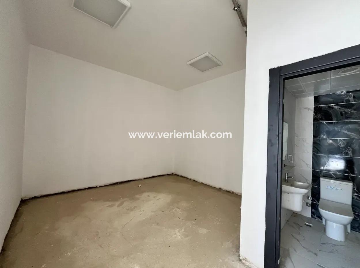 Toki 1. Etap'ta Geleceği Parlak, Cam Cepheli 42M² Dükkan!