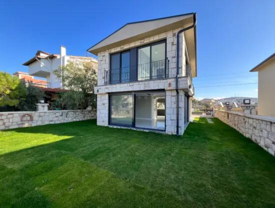 Denize Komşu Taş Villa İle Hayallerinizi Gerçekleştirin