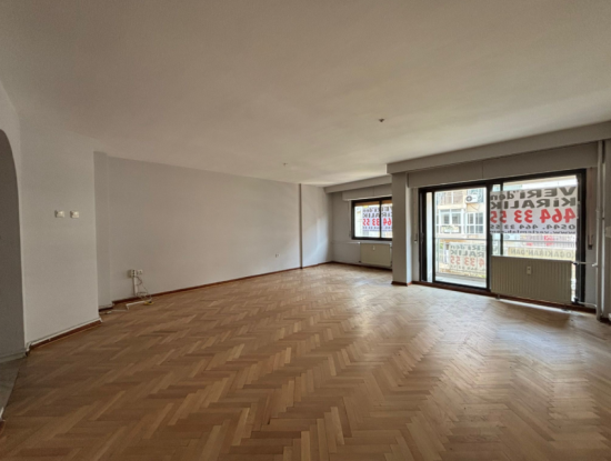 Alsancak Talatpaşa Bulvarı 3+1 130M2 Kiralık İşyeri /Muayenehane