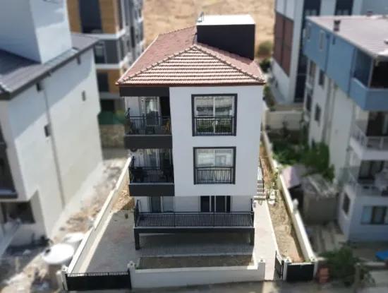 Seferihisar Camikebir Mahallesinde Yatırıma Uygun Satılık Komple Bina