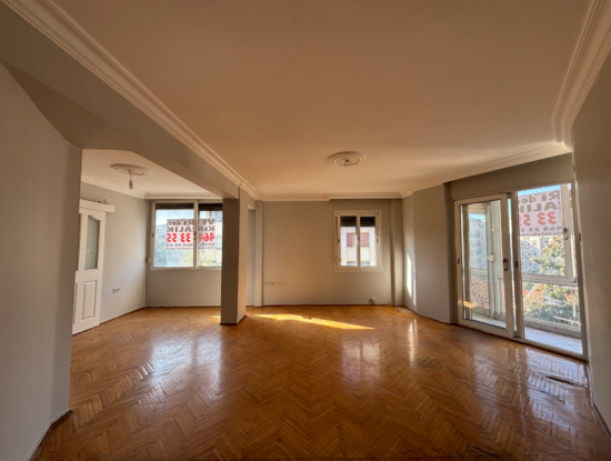 Alsancak Devlet Hastanesi Karşısı Köşe 2+1 Kiralık İş Yeri /Büro