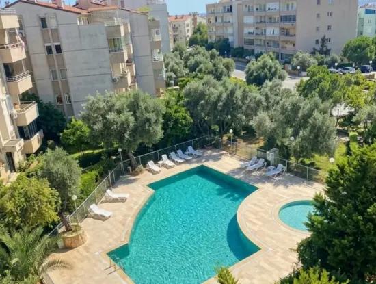 Kuşadası Zeytin Tepe Sitesi’nde Havuzlu, Eşyalı 2+1 Kiralık Daire