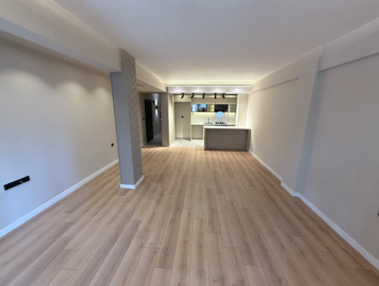 Amerikan Koleji Yakınında Full Tadilatlı Ebeveyn Banyolu Bahçeli