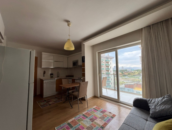 Bornova Myvia’da Havuzlu 7/24 Güvenlikli 1+1 Kiralık Eşyalı Daire!