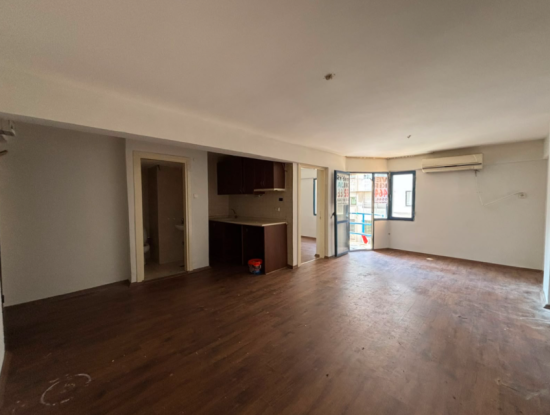 Alsancak Dünya Göz Hastanesi Yakını 2.Kat 1+1 50M2 Asansörlü Kiralık Daire