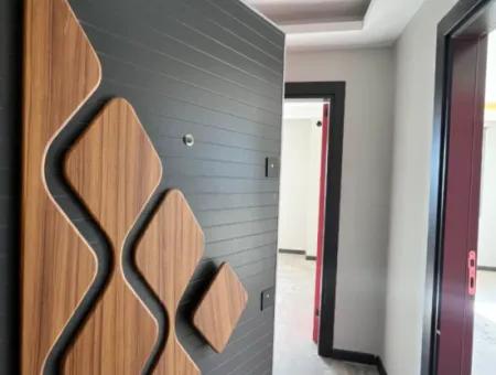 Seferihisar Gözsüzler'de Modern 1+1 Daire - Yerden Isıtmalı, Ahşap Detaylı Ve Sıfır!