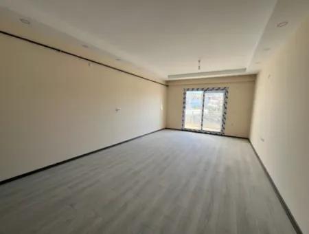 Seferihisar Stadyum Arkasında, Yüksek Kira Getirisi Ve Prim Potansiyeline Sahip Sıfır 1+1 Daire! 