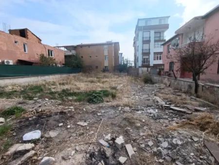 Seferihisar Hıdırlık Mahallesi'nde Yatırımlık Villa Arsası