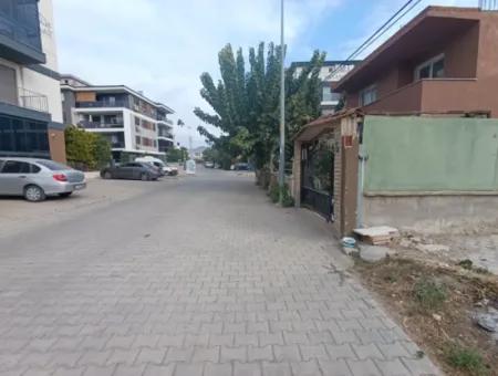 Seferihisar Hıdırlık Mahallesi'nde Yatırımlık Villa Arsası