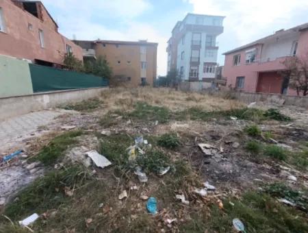 Seferihisar Hıdırlık Mahallesi'nde Yatırımlık Villa Arsası