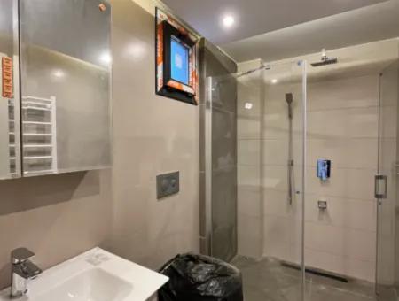 Seferihisar’da Müstakil Havuzlu, 5+2 Geniş Kullanımlı Kiralık Villa