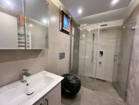 Seferihisar’da Müstakil Havuzlu, 5+2 Geniş Kullanımlı Kiralık Villa