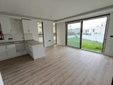 Akarca'da Denize 70 Adım Mesafede 4+1 Köşe Parsel Sıfır Villa